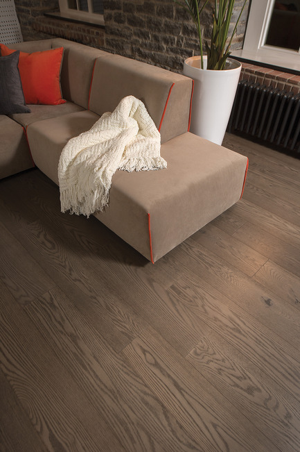 Press kit | 1639-05 - Press release | New colorsand speciescome to the Mirage Sweet Memories Collection - Mirage Hardwood Floors - Residential Interior Design -  Handcrafted Red Oak, Tree House - Sweet Memories Collection  - Photo credit: Mirage Hardwood Floors