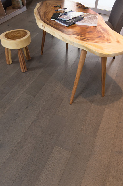 Press kit | 1639-05 - Press release | New colorsand speciescome to the Mirage Sweet Memories Collection - Mirage Hardwood Floors - Residential Interior Design -  Handcrafted White Oak R&Q, Tree House - Sweet Memories Collection  - Photo credit: Mirage Hardwood Floors