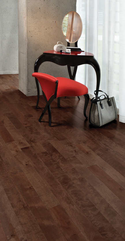 Press kit | 1639-05 - Press release | New colorsand speciescome to the Mirage Sweet Memories Collection - Mirage Hardwood Floors - Residential Interior Design - Aged Yellow Birch, Gingerbread - Sweet Memories Collection - Photo credit: Mirage Hardwood Floors