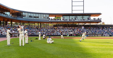 Press kit | 2013-03 - Press release | Winner announcements for the WAN Education, Sport in Architecture & Performing Spaces Award 2016 - World Architecture News Awards (WAN AWARDS) - Commercial Architecture -  WAN Sport in Architecture 2016 Winner  - Photo credit:  CHS Field by Snow Kreilich Architects, Ryan A+E, AECOM © Paul Crosby  