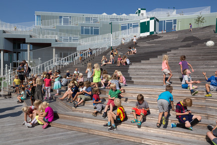 Press kit | 2013-03 - Press release | Winner announcements for the WAN Education, Sport in Architecture & Performing Spaces Award 2016 - World Architecture News Awards (WAN AWARDS) - Commercial Architecture - WAN Education Award 2016 Winner   - Photo credit:  SOUTH HARBOUR SCHOOL by JJW Architects © Torben Eskerod. 