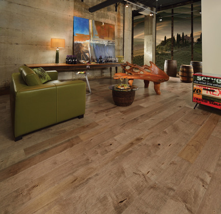 Press kit | 1639-02 - Press release | The Imagine Collection from Mirage: designed to help hiding the marks and scuff of daily use - Mirage Hardwood Floors - Residential Interior Design - Old Maple Linen, Cork Look<br> - Photo credit: Mirage Hardwood Floors<br>