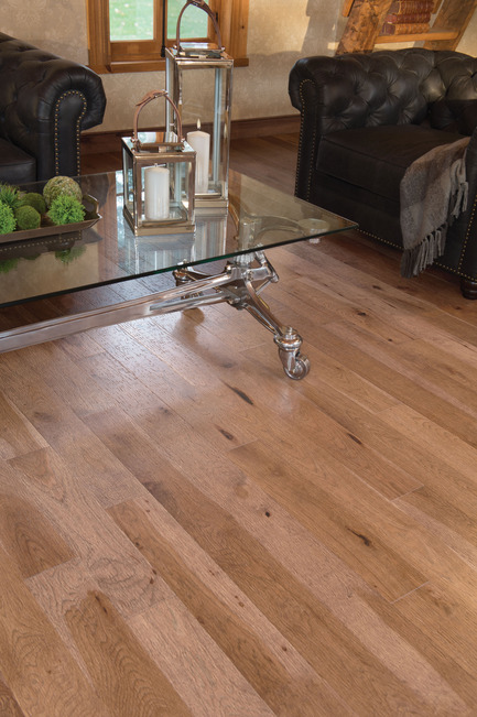 Press kit | 1639-02 - Press release | The Imagine Collection from Mirage: designed to help hiding the marks and scuff of daily use - Mirage Hardwood Floors - Residential Interior Design -  Old Hickory Tree Bark, Distressed Look<br>  - Photo credit:  Mirage Hardwood Floors 