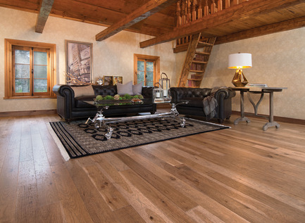 Press kit | 1639-02 - Press release | The Imagine Collection from Mirage: designed to help hiding the marks and scuff of daily use - Mirage Hardwood Floors - Residential Interior Design -  Old Hickory Tree Bark, Distressed Look  - Photo credit: Mirage Hardwood Floors