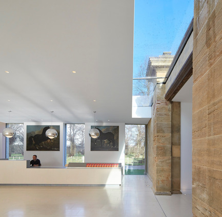 Press kit | 1164-01 - Press release | The Harley Gallery - Hugh Broughton Architects - Art - The entrance of the Harley Gallery, Welbeck<br> - Photo credit: Hufton+Crow