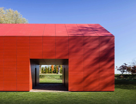 Press kit | 1071-03 - Press release | Architizer Announces 2016 A+Awards Winners - Architizer - Competition - Red Barn by Roger Ferris + Partners, Public Winner, Architecture<br>+Color - Photo credit: Architizer