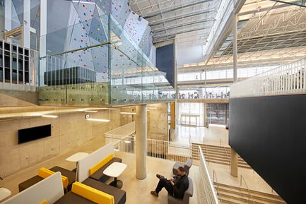 Press kit | 816-02 - Press release | Outstanding Sports Facility Award: a First in Nearly 30 Years for Canada - Cibinel Architects Ltd + Batteriid Architects - Institutional Architecture - Photo credit: Jerry Grajewski