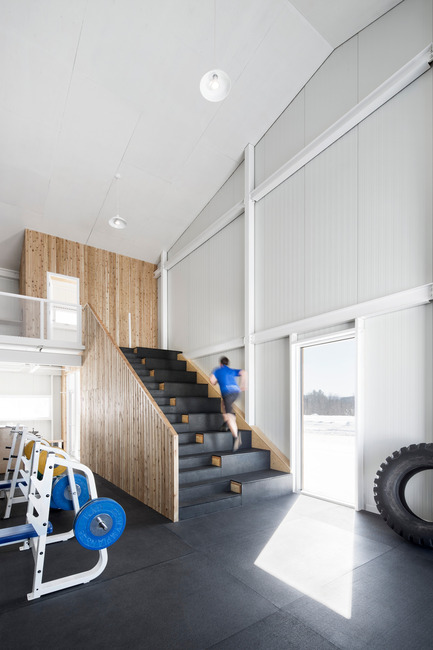 La Taule – Training center Press kit | 1633-01 - Press release | La Taule - Training center - Architecture Microclimat - Commercial Architecture - Training stairs - Photo credit: Adrien Williams