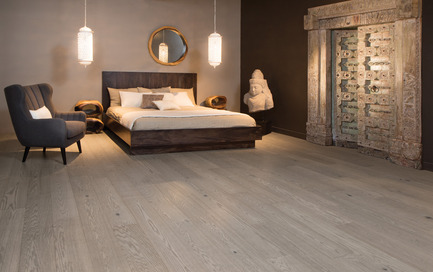 Press kit | 1639-03 - Press release | New Mirage Floors 2016— more magnificent than ever! - Mirage Hardwood Floors - Product - Handcrafted Red Oak, Treasure - Sweet Memories Collection  - Photo credit:  Mirage Hardwood Floors