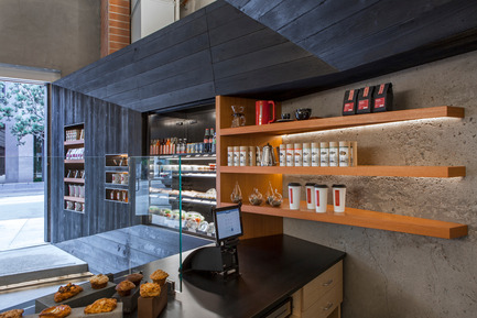 Press kit | 1771-01 - Press release | Coffee Bar Revitalizes Area - jones | haydu - Commercial Architecture - Detail of display - Photo credit: Art Gray