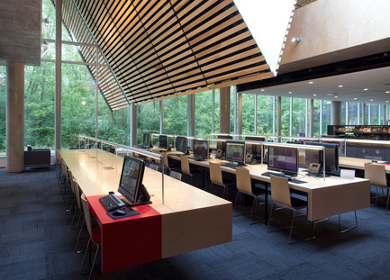 Press kit | 865-10 - Press release | The Bibliothèque du Boisé: Grand Prix d'excellence of OAQ 2015 - Cardinal Hardy* / Labonté Marcil / Éric Pelletier* architectes in consortium (*Lemay) - Institutional Architecture - Photo credit: Yien Chao