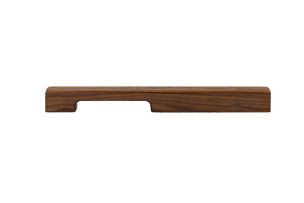 Press kit | 2479-01 - Press release | Introducing TIRAR - TIRAR - Product - TIRAR door pull 600mm American Walnut - Photo credit: TIRAR