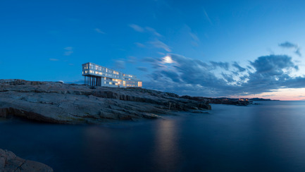 Press kit | 809-15 - Press release | ﻿Azure announces the finalists of the fifth annual AZ Awards - Azure Magazine - Competition - Commercial  ⁄ Institutional Architecture Over 1,000 Square Metres: Saunders Architecture: Fogo Island Inn, Newfoundland, Canada<br> - Photo credit:  AZ Awards 2015