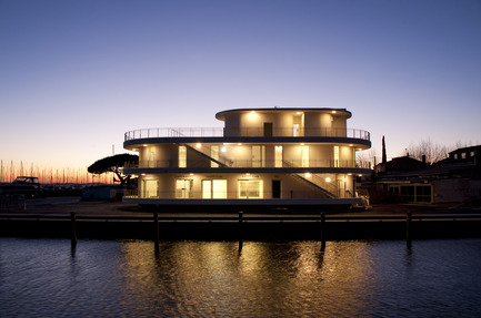 Press kit | 1151-03 - Press release | Harbour master's office - PietriArchitectes - Institutional Architecture - Photo credit: Lisa Ricciotti