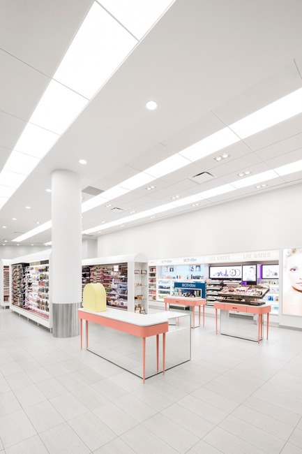 Press kit | 760-11 - Press release | Energy and form approach of circularity: from principle to the design of a space refocused on humans - Jean de Lessard, Designers Créatifs - Commercial Interior Design - Photo credit: Adrien Williams