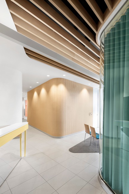 Press kit | 760-11 - Press release | Energy and form approach of circularity: from principle to the design of a space refocused on humans - Jean de Lessard, Designers Créatifs - Commercial Interior Design - Photo credit: Adrien Williams
