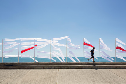 Press kit | 982-26 - Press release | The « Festival des Architectures Vives 2015 » in Montpellier – La Grande-Motte - Association Champ Libre - Festival des Architectures Vives (FAV) - Event + Exhibition - Archisanat (Adeline Vigneron & Marie Combette) <br>// Promenade d’envolées - Photo credit: Paul KOZLOWSKI ©photoarchitecture.com<br>Site&nbsp;: http://photoarchitecture.com
