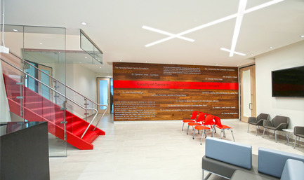 Press kit | 1152-03 - Press release | McGill University’s Faculty of Dentistry - LumiGroup - Commercial Architecture -  Main reception room  - Photo credit: Yoshino Aoki