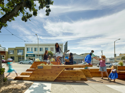 Press kit | 1562-01 - Press release | Sunset Parklet receives Special Recognition in Urban Design Award - INTERSTICE Architects - Urban Design - Photo credit: Cesar Rubio<br>