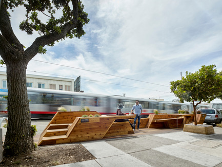 Press kit | 1562-01 - Press release | Sunset Parklet receives Special Recognition in Urban Design Award - INTERSTICE Architects - Urban Design - Photo credit: Cesar Rubio