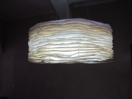Make art objects part of your decor Press kit | 1691-01 - Press release | Make art objects part of your decor - Barda - Product - Millefeuille In the Air Lamp - Photo credit: Jean Luc Mare