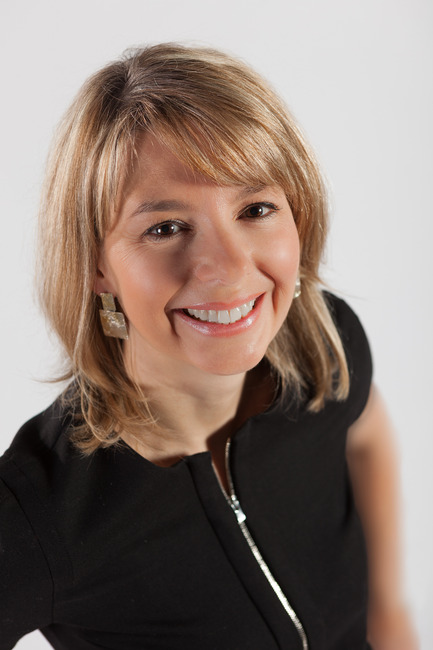 Make art objects part of your decor Press kit | 1691-01 - Press release | Make art objects part of your decor - Barda - Product - Catherine Vayssier - President, Barda <br> - Photo credit: Barda