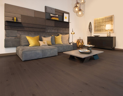 Press kit | 1639-06 - Press release | Spotlight on New Colours, Character and Lengths for 2017 at Mirage Floors - Mirage Hardwood Floors - Product - Maple Nightfall, Light Character, Flair Collection - Photo credit: Mirage Hardwood Floors