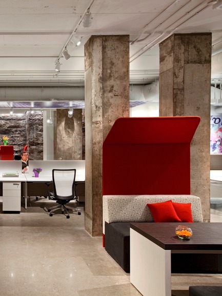 Press kit | 1152-01 - Press release | Lighting up Artopex’s new showroom - LumiGroup - Lighting Design - Photo credit: Claude-Simon Langlois