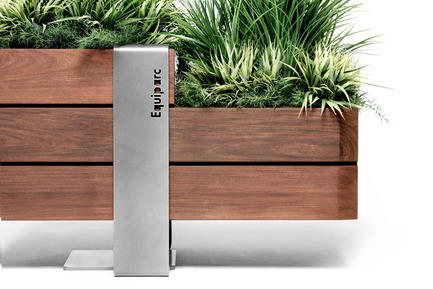 Press kit | 1133-02 - Press release | ALTO Design creates the new Équiparc DELTA street furniture collection - ALTO Design - Industrial Design - Planter - Photo credit: Adrien Williams