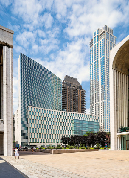 Press kit | 1204-01 - Press release | New Fordham Law School by Pei Cobb Freed & Partners to be Dedicated on September 18 - Pei Cobb Freed & Partners - Institutional Architecture - View from Lincoln Center - Photo credit: Paul Warchol
