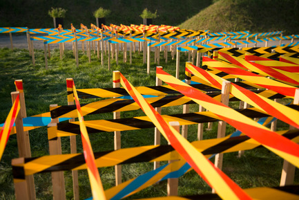 Press kit | 837-08 - Press release | The Gardens of the 15th International Garden Festival seduce visitors - International Garden Festival / Reford Gardens - Event + Exhibition - LINE GARDEN by Julia Jamrozik & Coryn Kempster<br>Brantford (Ontario) Canada and Bale, Switzerland - Photo credit: Martin Bond