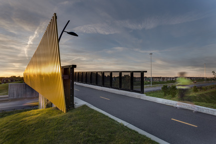 Press kit | 865-08 - Press release | Footbridge Candiac, Québec - Lemay - Urban Design - Photo credit: François Descôteaux <br>