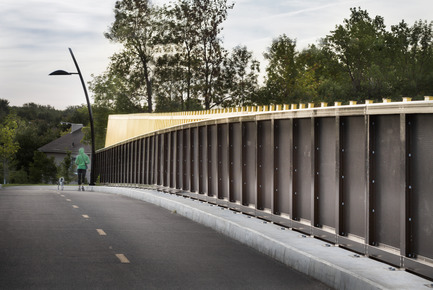 Press kit | 865-08 - Press release | Footbridge Candiac, Québec - Lemay - Urban Design - Photo credit: François Descôteaux <br>