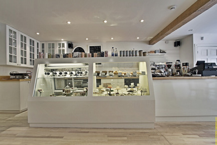 Press kit | 920-01 - Press release | De Farine & D’eau Fraîche - Surface3 - Commercial Interior Design - Photo credit: Vladimir Antaki