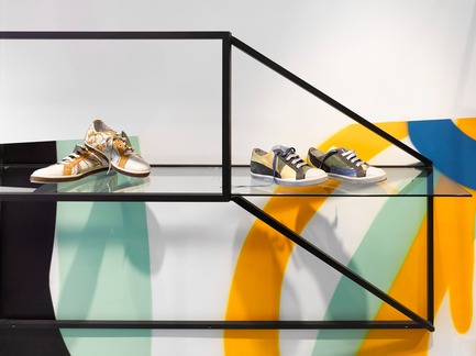 Press kit | 1048-04 - Press release | +tongtong designs fashion retail boutique Annie Aime - +tongtong - Commercial Interior Design - Photo credit: Ben Rahn/A-Frame Inc. 