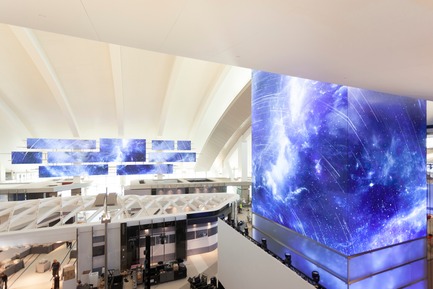 Moment Factory collaborates in the transformation of Los Angeles International Airport Press kit | 1089-01 - Press release | Moment Factory collaborates in the transformation of Los Angeles International Airport - Moment Factory - Institutional Architecture - Photo credit: Moment Factory