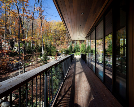 Press kit | 759-02 - Press release | La Source – massage therapy pavilion - Blouin Tardif Architecture-Environnement - Commercial Architecture - Photo credit: Steve Montpetit