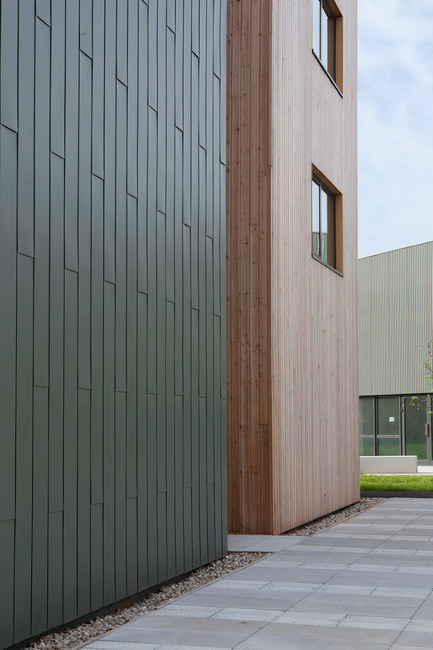 Press kit | 896-03 - Press release | Delivery of the Véolia environnement Centre-Est training Campus - Arte Charpentier Architectes - Institutional Architecture - Photo credit: VMZINC - www.photoarchitecture.com