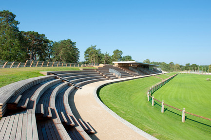 Press kit | 1011-01 - Press release | « LE GRAND STADE » - Joly Loiret - Commercial Architecture - Photo credit: Pe. Loiret Photographe