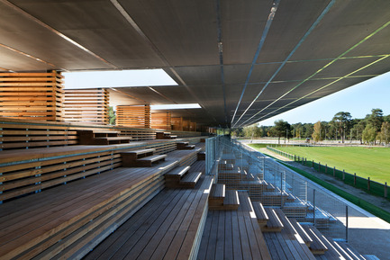 Press kit | 1011-01 - Press release | « LE GRAND STADE » - Joly Loiret - Commercial Architecture - Photo credit: Pe. Loiret Photographe