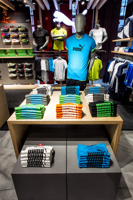 Press kit | 999-01 - Press release | Puma Stores Amsterdam, London and Munich - plajer & franz - Commercial Interior Design - puma store - London - Photo credit: manuel schlüter