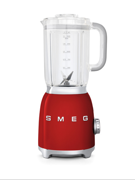 Press kit | 2116-01 - Press release | Red Dot Award: Product Design 2016, Smeg Wins Over The International Juries Once Again - SMEG - Competition -         Blender Smeg BLF01: 50’Retro Style Aesthetic blender, with die-cast Aluminium powder coated body and Tritan BPA-Free Jug, trasparent lid with measuring cup - Photo credit: Smeg