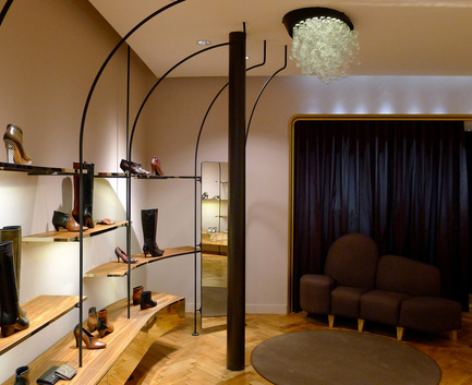 Concept store / Karine Arabian Press kit | 897-01 - Press release | Concept store / Karine Arabian - Joseph Grappin - Commercial Interior Design - Photo credit: Joseph Grappin