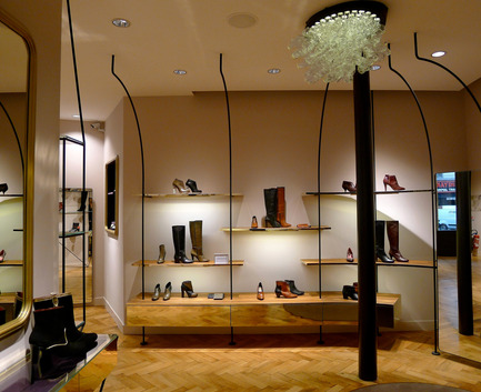 Concept store / Karine Arabian Press kit | 897-01 - Press release | Concept store / Karine Arabian - Joseph Grappin - Commercial Interior Design - Photo credit: Joseph Grappin