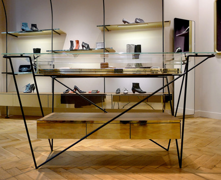 Concept store / Karine Arabian Press kit | 897-01 - Press release | Concept store / Karine Arabian - Joseph Grappin - Commercial Interior Design - Photo credit: Joseph Grappin