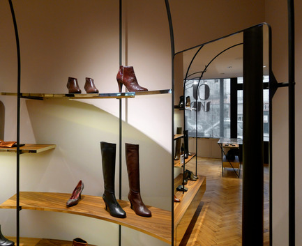 Concept store / Karine Arabian Press kit | 897-01 - Press release | Concept store / Karine Arabian - Joseph Grappin - Commercial Interior Design - Photo credit: Joseph Grappin