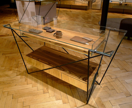 Concept store / Karine Arabian Press kit | 897-01 - Press release | Concept store / Karine Arabian - Joseph Grappin - Commercial Interior Design - Photo credit: Joseph Grappin