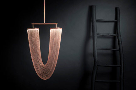 Press kit | 2110-01 - Press release | Larose Guyon's new lighting fixtures collection /Les Ateliers Guyon's new hanging chair - Larose Guyon - Lighting Design - Otéro - Small / Lighting fixture / Larose Guyon - Photo credit: Larose Guyon