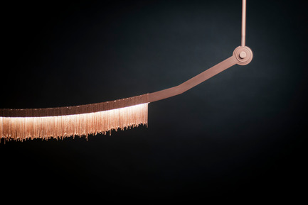 Press kit | 2110-01 - Press release | Larose Guyon's new lighting fixtures collection /Les Ateliers Guyon's new hanging chair - Larose Guyon - Lighting Design - Liane / Lighting fixture / Larose Guyon - Photo credit: Larose Guyon