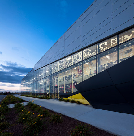 Press kit | 886-01 - Press release | Design of the exhibition center of Sherbrooke - CCM² - Côté Chabot Morel architectes - Commercial Architecture - Photo credit: Stéphane Groleau - stephanegroleau.com